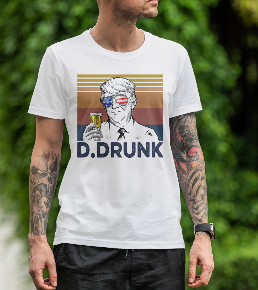 Donald Trump D Drunk Drink Vintage USA Flag Sunglasses T-Shirt