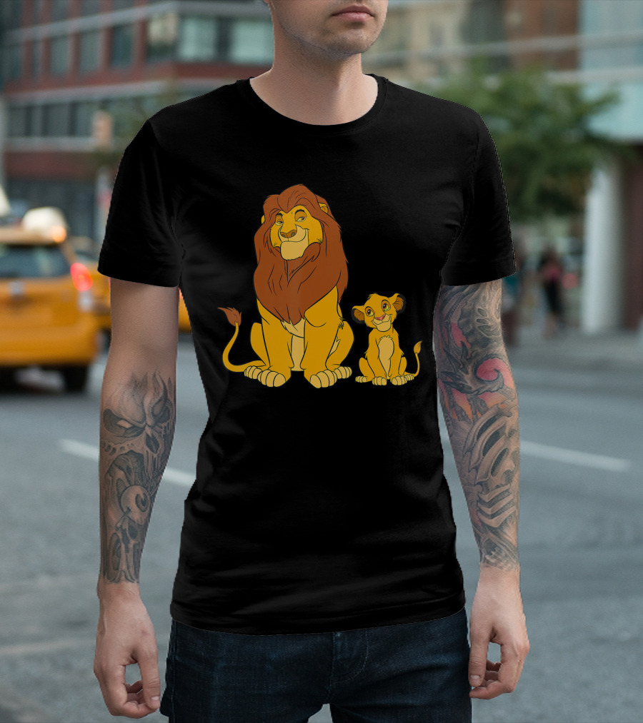 Disney The Lion King Mufasa and Young Simba Sitting Together T-Shirt