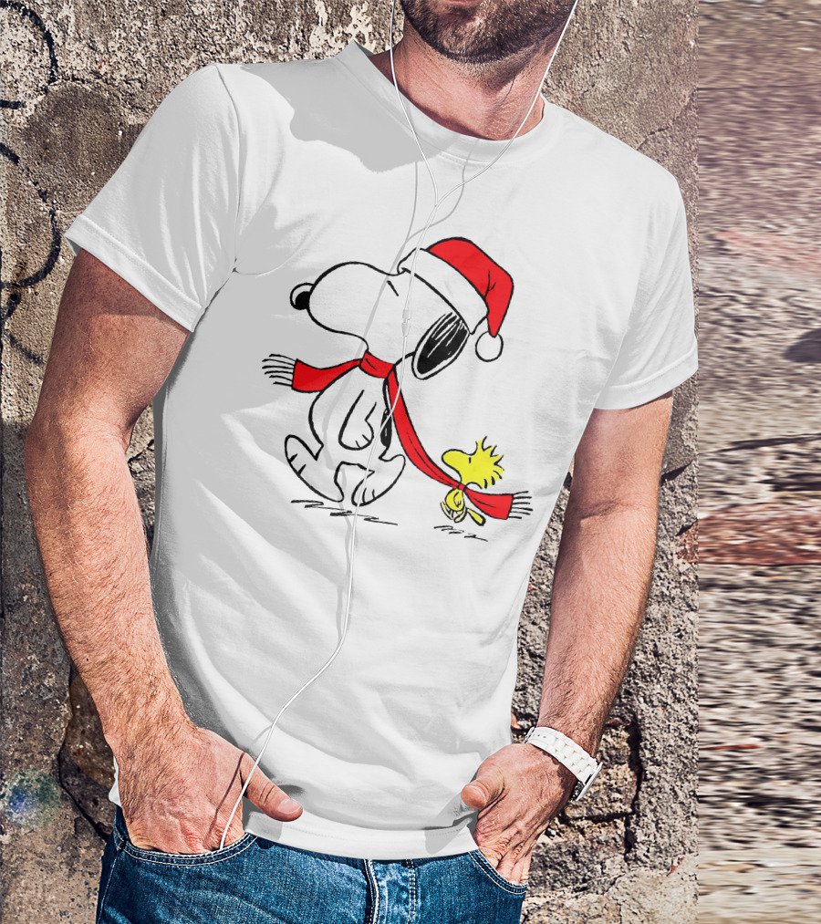 Snoopy Woodstock Charlie Brown Christmas Santa Hat Natalan T-Shirt