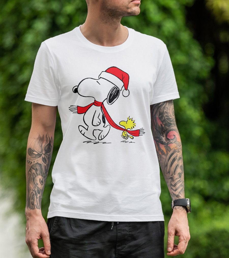 Snoopy Woodstock Charlie Brown Christmas Santa Hat Natalan T-Shirt