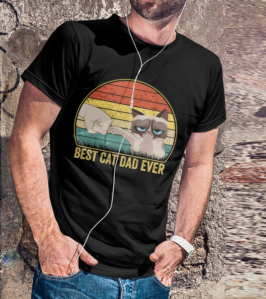 Best Cat Dad Ever Fist Bump Retro Style Cat Daddy T-Shirt