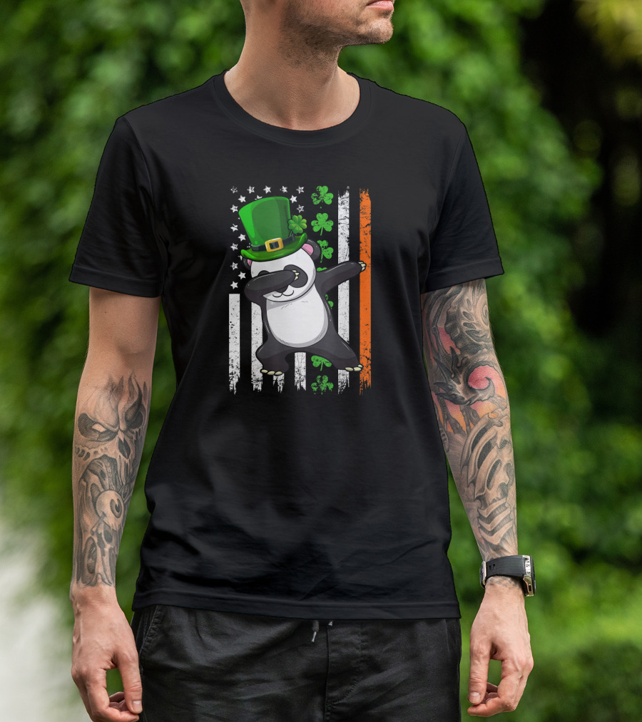 Dabbing Panda Leprechaun Shamrock Green Hat St Patrick's Day Irish Flag T-Shirt
