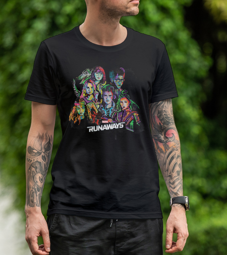 Marvel Runaways Vibrant Character Portraits Group Shot T-Shirt
