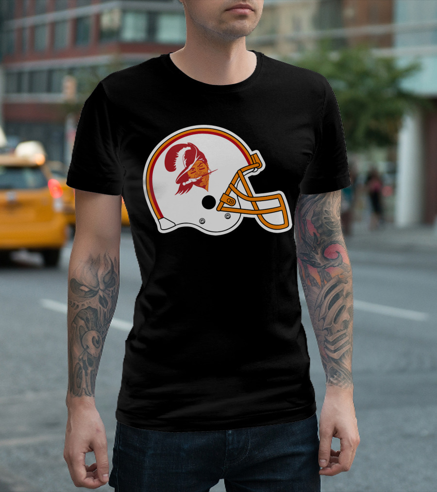 Brady Tompa Bay Buccaneers NFL Retro Helmet T-Shirt