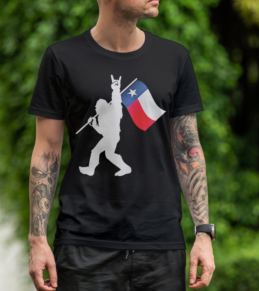 Bigfoot Holding Texas Flag Rock And Roll Salute T-Shirt