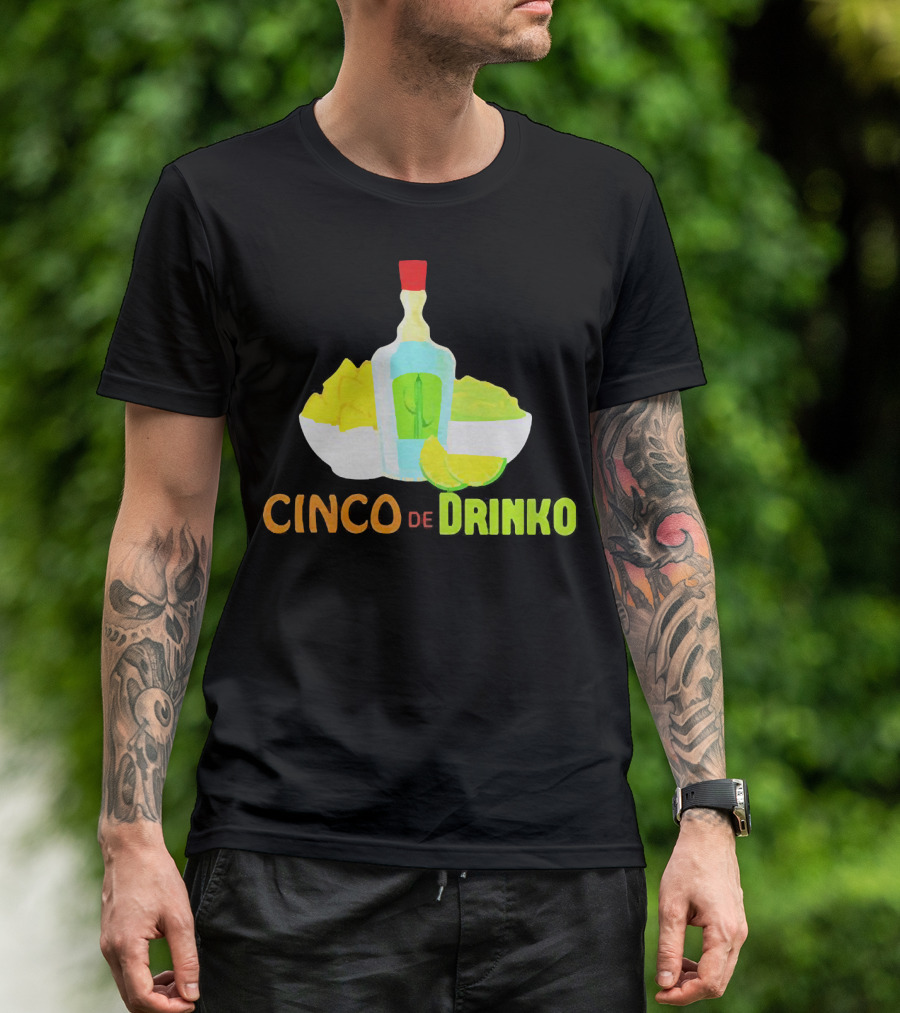 Cinco De Drinko Cinco De Mayo Wine Lemon Cocktail Bottle Lime Chips T-Shirt