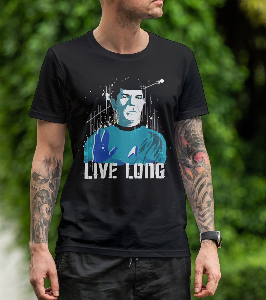 Star Trek Spock Live Long Vulcan Salute Iconic T-Shirt
