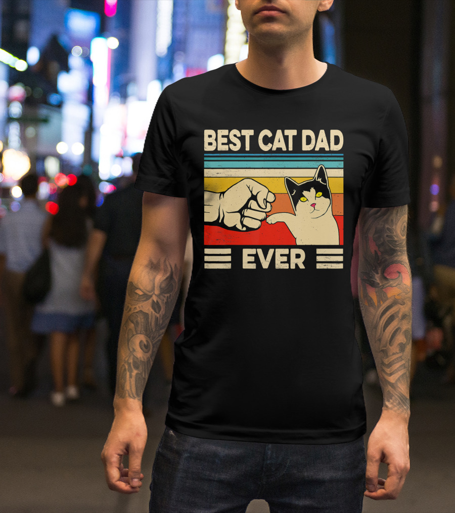 Best Cat Dad Ever Fist Bump Retro Cat T-Shirt