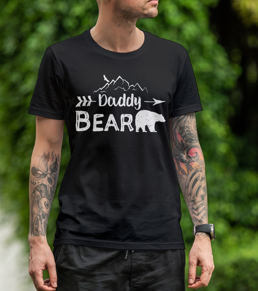 Daddy Bear Family Camping Matching Design With Mountains And Arrow T-Shirt