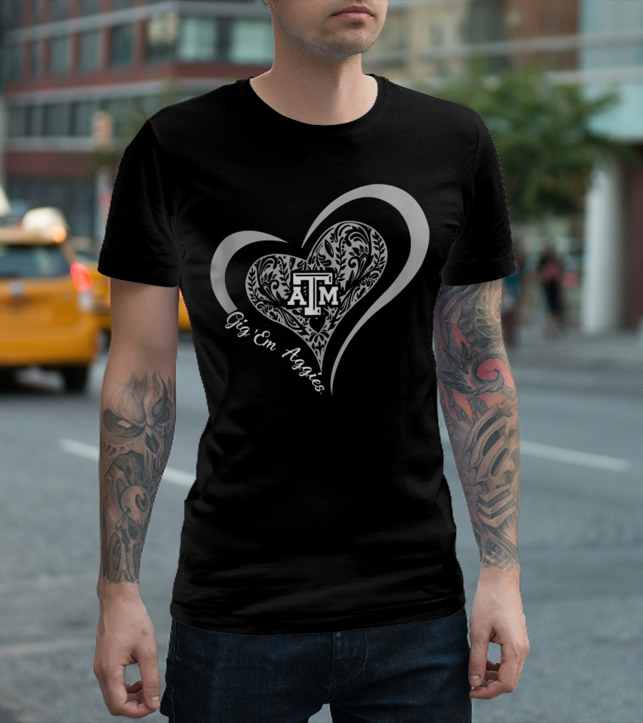 Gig 'Em Aggies Texas A&M Patterned Heart Graduation T-Shirt