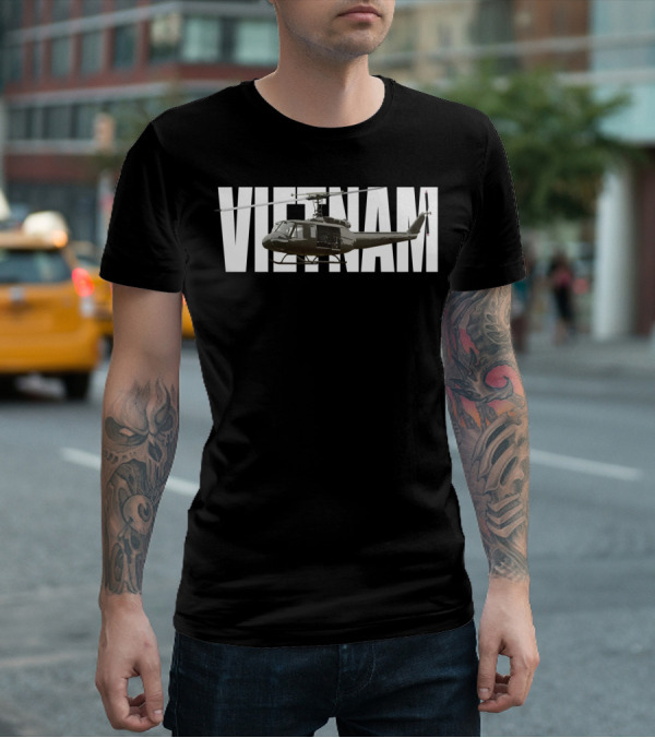 Vietnam UH-1 Huey Helicopter Vietnam Veterans T-Shirt