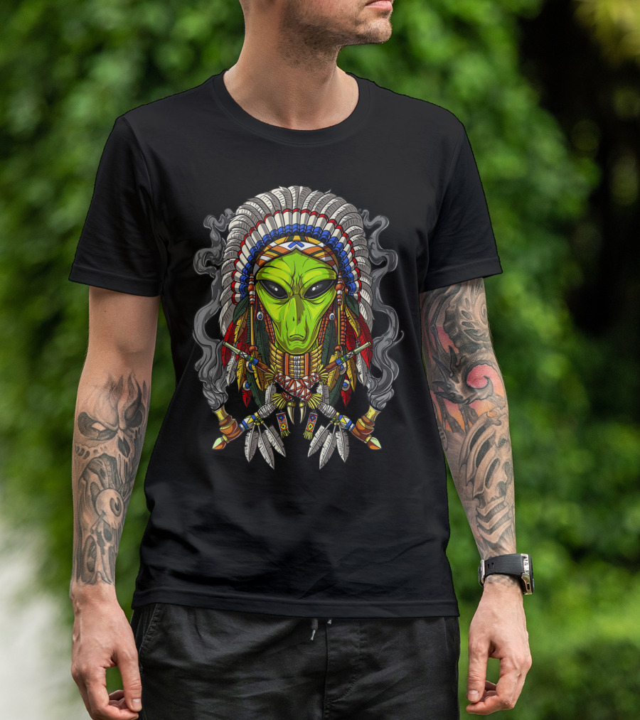 Alien Native American Chief Headdress Smoking Peace Pipes T-Shirt