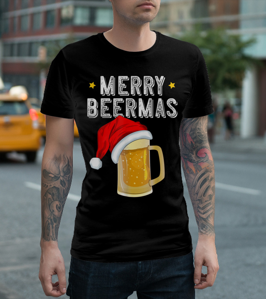 Merry Beermas Christmas Beer Santa Hat Beer Mug T-Shirt