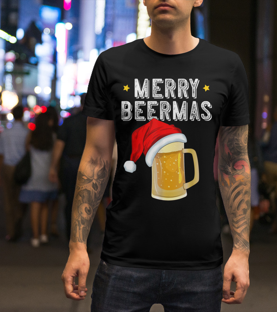 Merry Beermas Christmas Beer Santa Hat Beer Mug T-Shirt