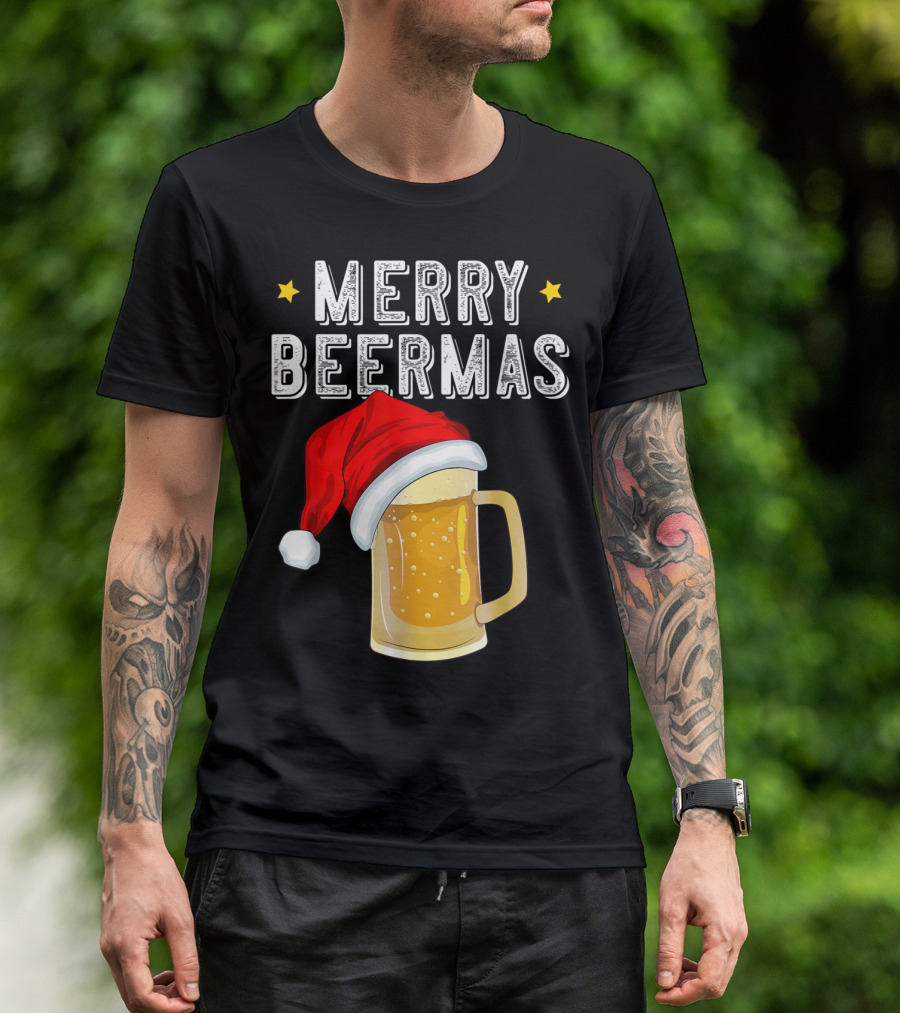 Merry Beermas Christmas Beer Santa Hat Beer Mug T-Shirt