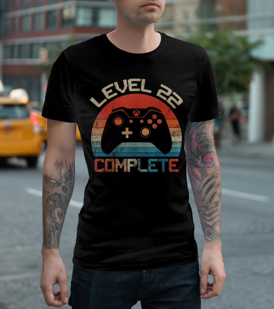 Level 22 Complete Vintage Birthday Gaming T-Shirt