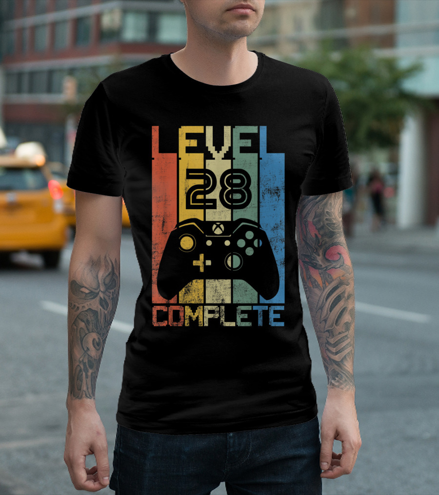 Level 28 Complete Vintage Birthday Retro Gaming Controller 28Th T-Shirt