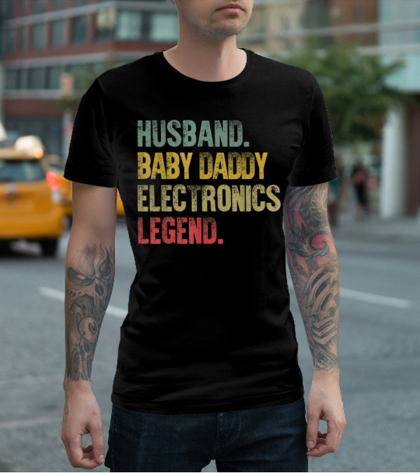Husband Baby Daddy Electronics Legend Mens Funny Vintage T-Shirt
