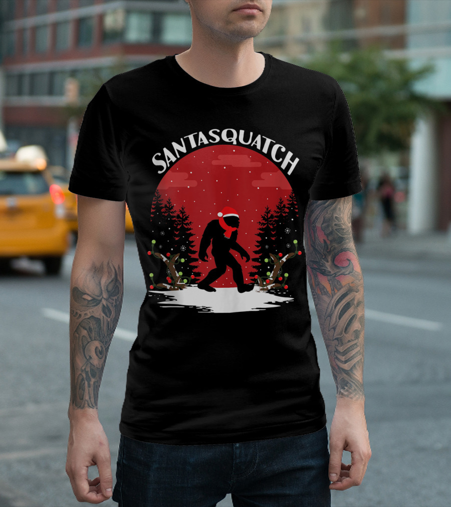 Santasquatch Christmas Funny Bigfoot Santa Hat Snowy Forest Trees T-Shirt