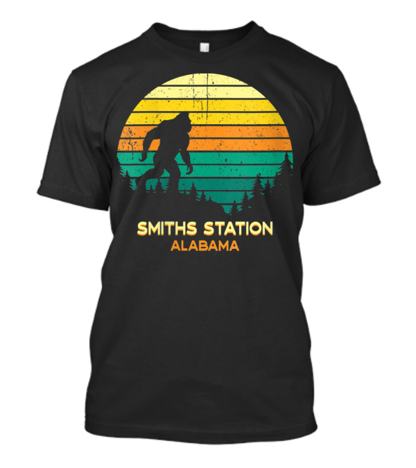Smiths Station Alabama Retro Bigfoot Silhouette Vintage Sunset Forest T-Shirt
