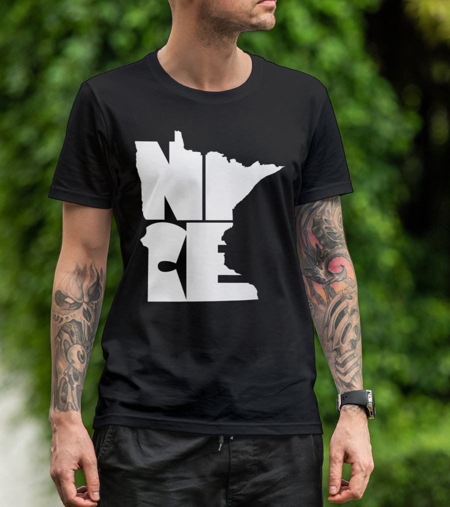 Minnesota Nice Map Outline T-Shirt