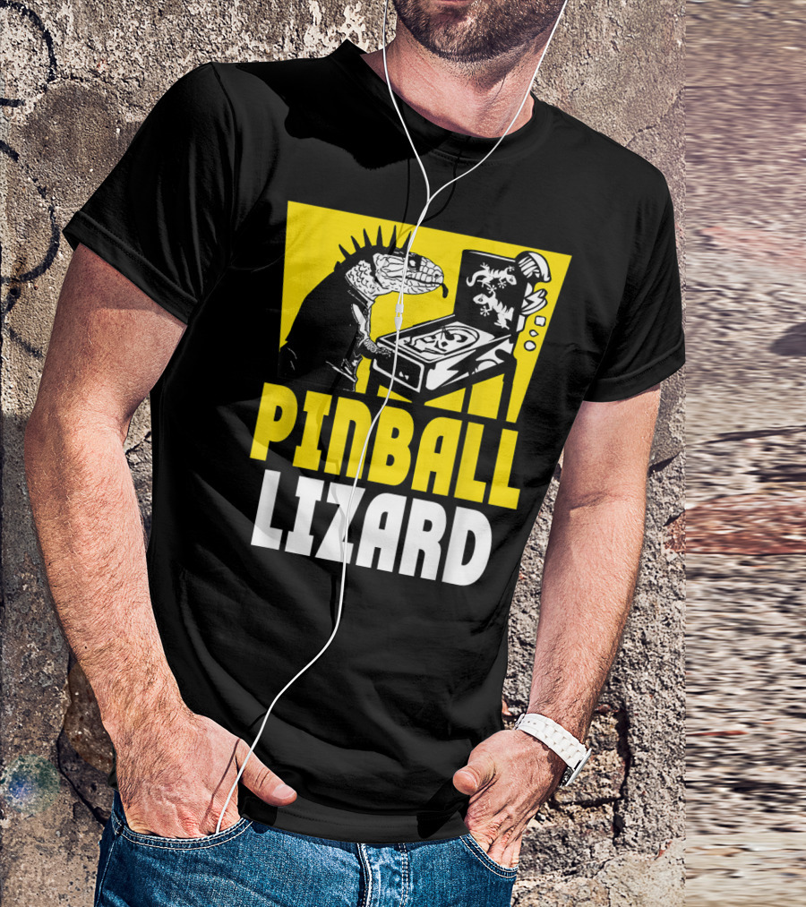 Pinball Lizard Arcade Punk Iguana Playing Pinball Machine T-Shirt