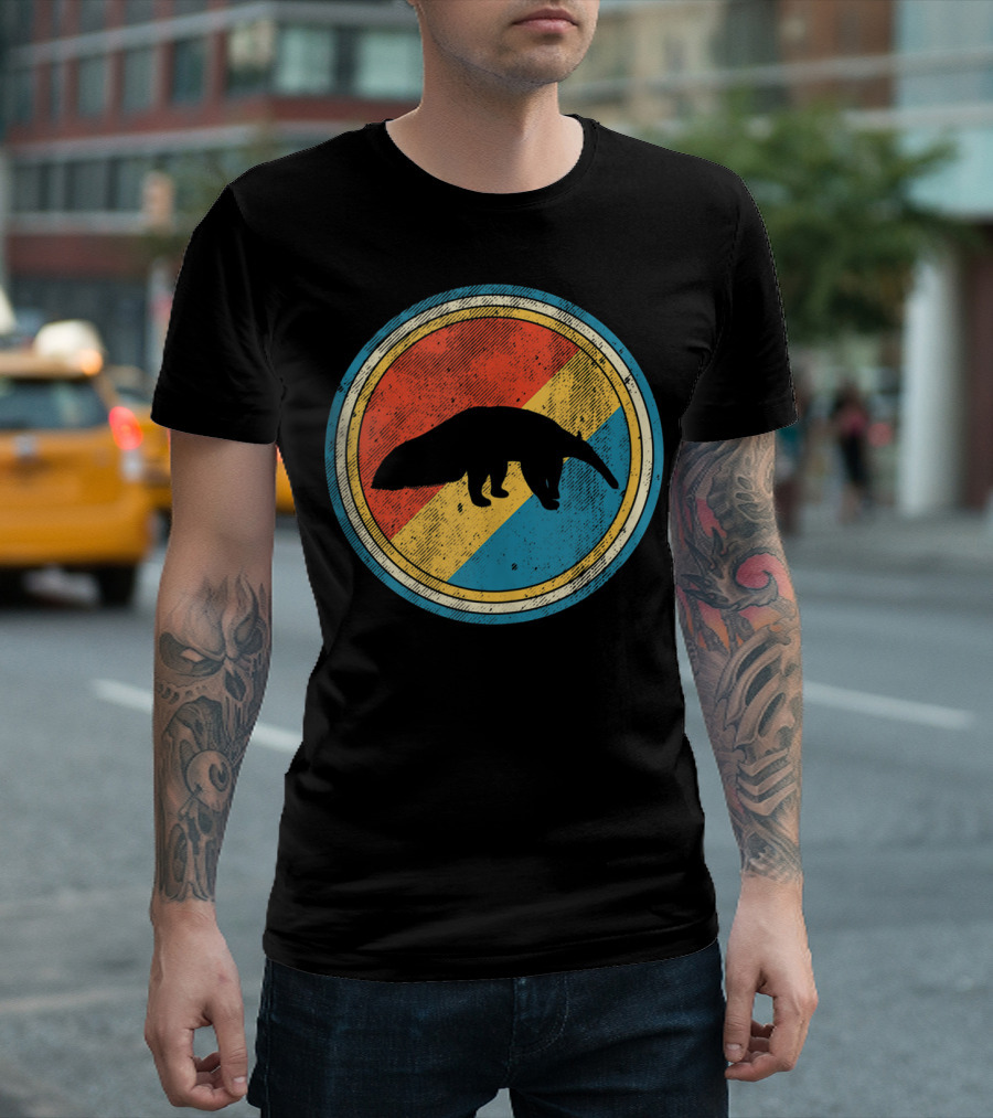 Vintage Retro Circle Giant Anteater Silhouette on Colorful Background T-Shirt