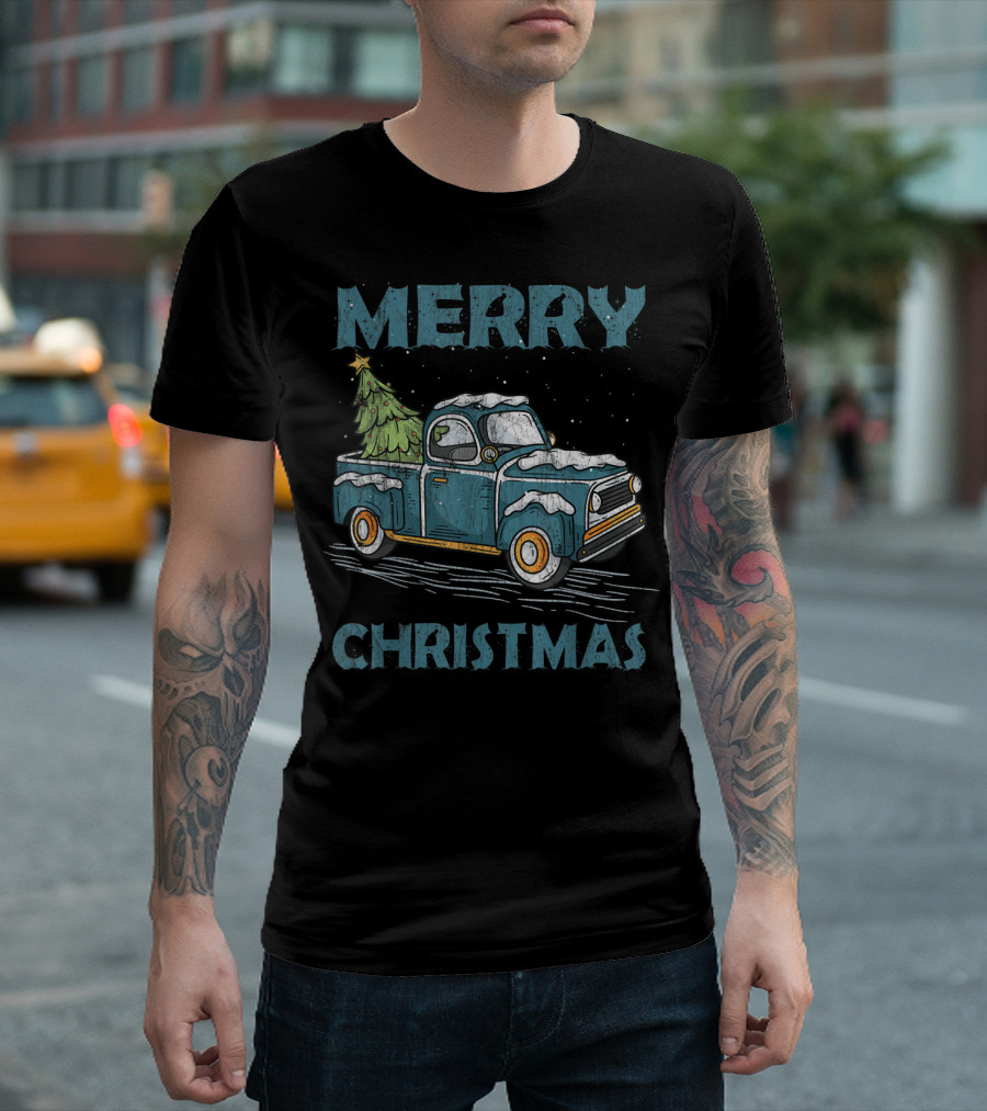 Merry Christmas Vintage Truck with Christmas Tree Classic Car T-Shirt