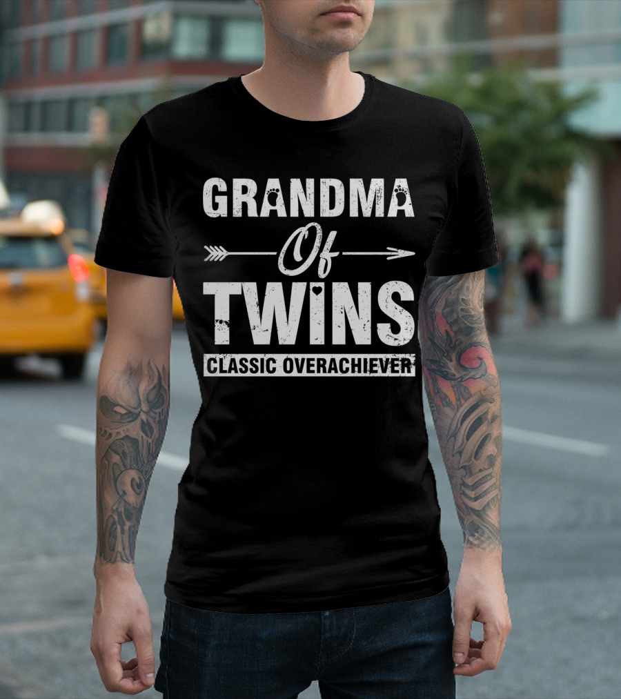 Grandma Of Twins Classic Overachiever Arrow Heart T-Shirt