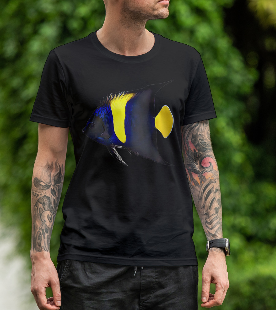 Asfur Angelfish Saltwater Marine Fish Vibrant Yellow Blue Stripes T-Shirt