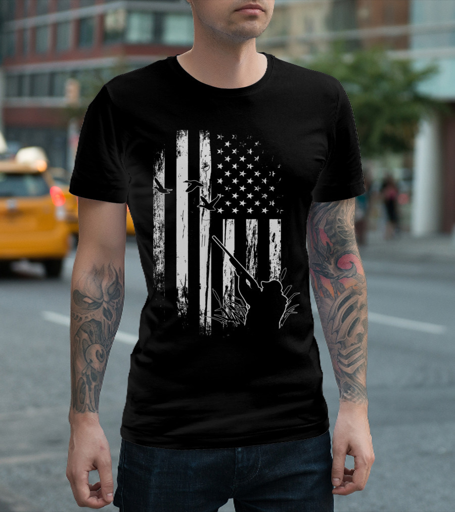American Flag Duck Hunting USA Hunters T-Shirt