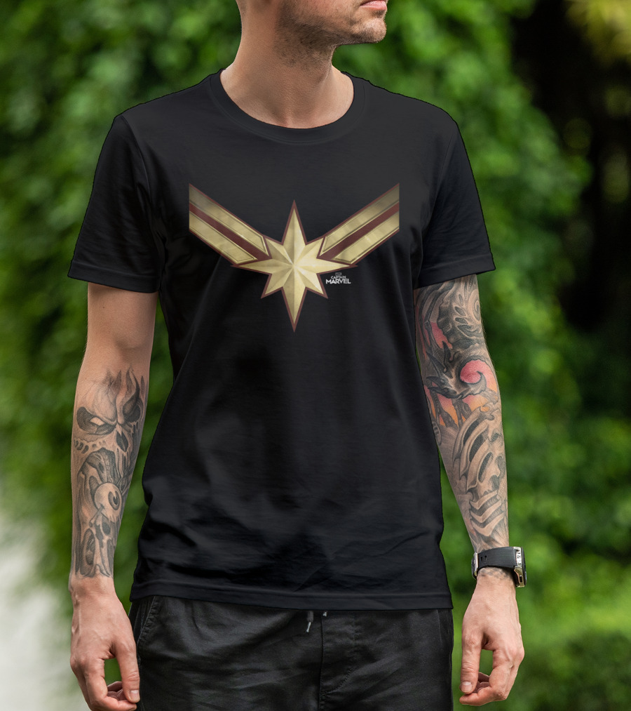 Captain Marvel Star Emblem Gleaming Gold T-Shirt
