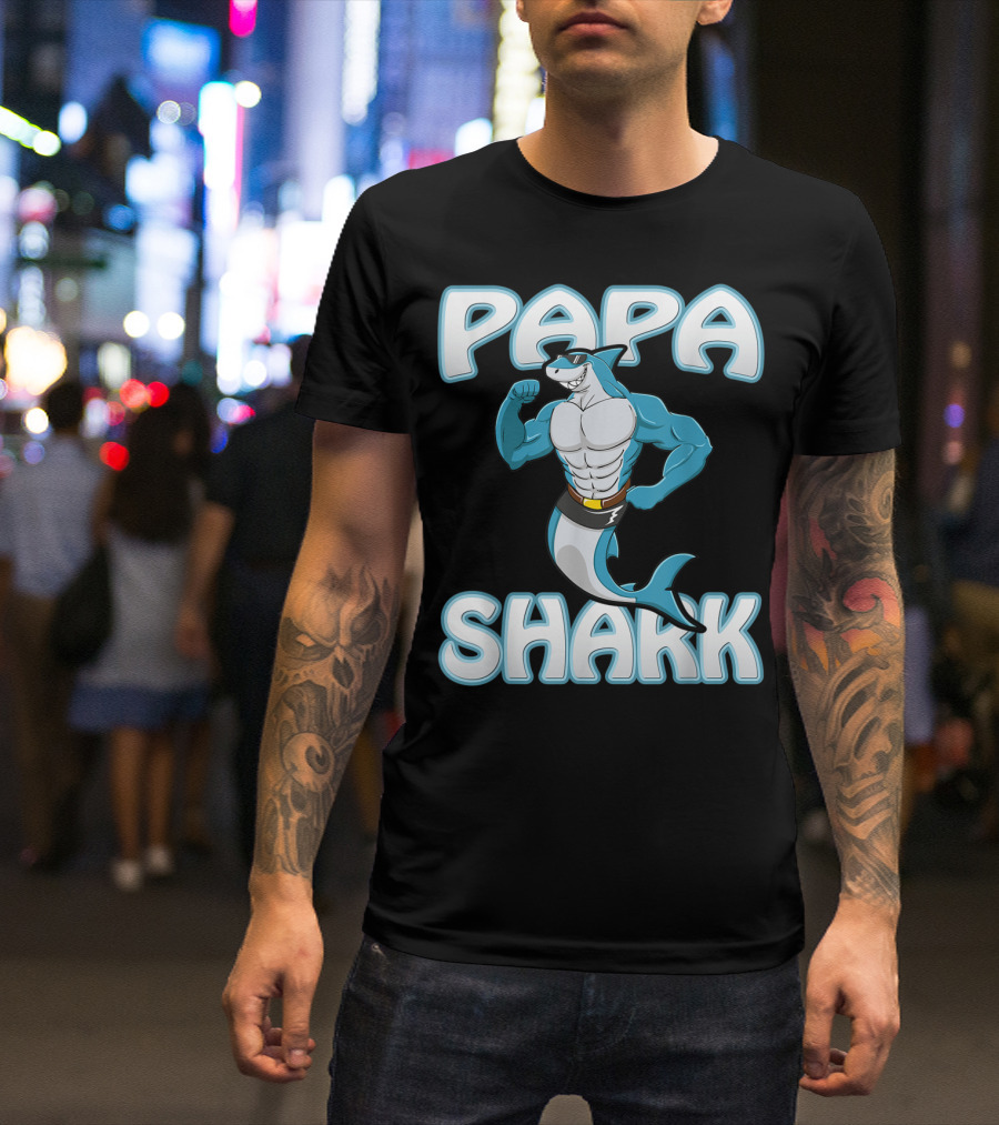 Papa Shark Muscular Gym Dad Father's Day T-Shirt