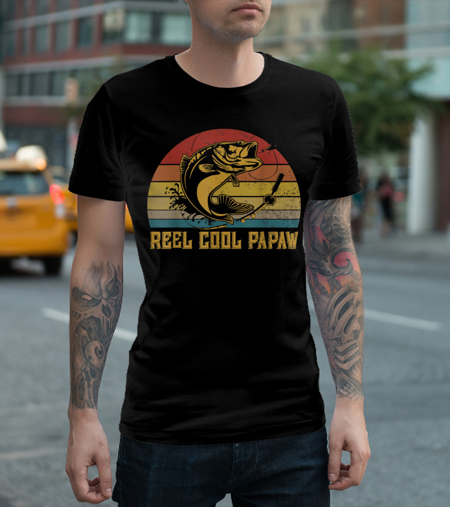 Father's Day Vintage Reel Cool Papaw Fishing Retro Stripes T-Shirt