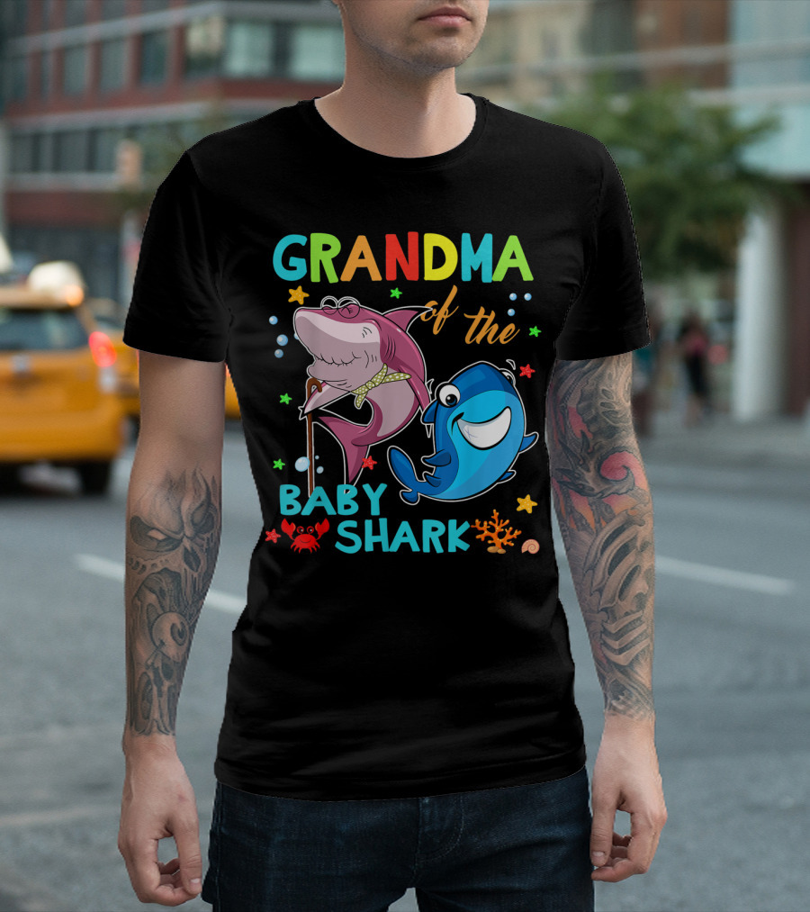 Grandma Of The Baby Shark With Colorful Cartoon Sharks And Sea Creatures T-Shirt