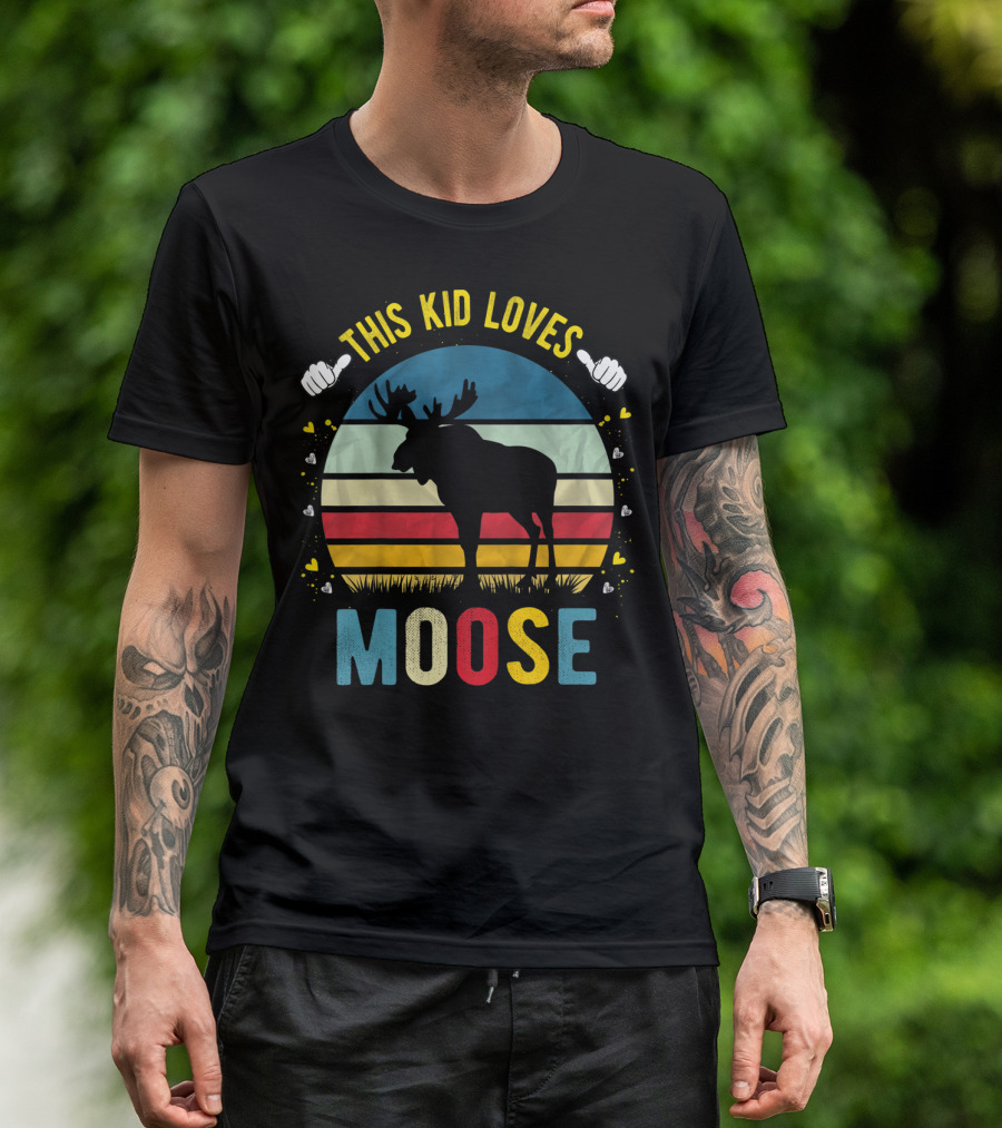 This Kid Loves Moose Retro Silhouette Boys And Girls Moose T-Shirt