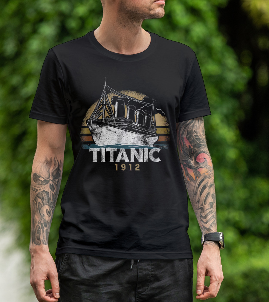 Titanic 1912 Vintage Ocean Liner Retro T-Shirt