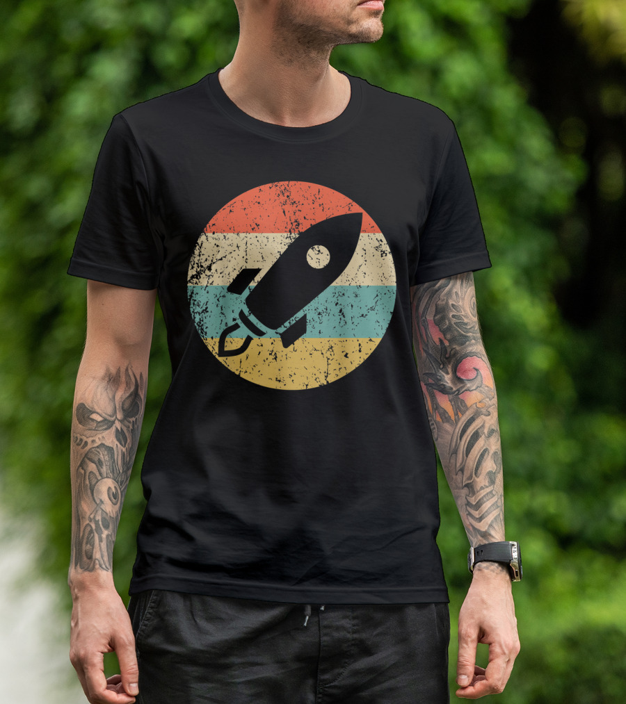 Astronau Vintage Space Ship Retro Rocket Stripes T-Shirt