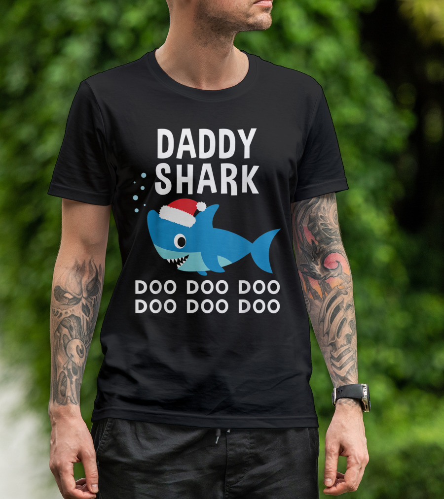 Daddy Shark Doo Doo Doo Doo Christmas T-Shirt