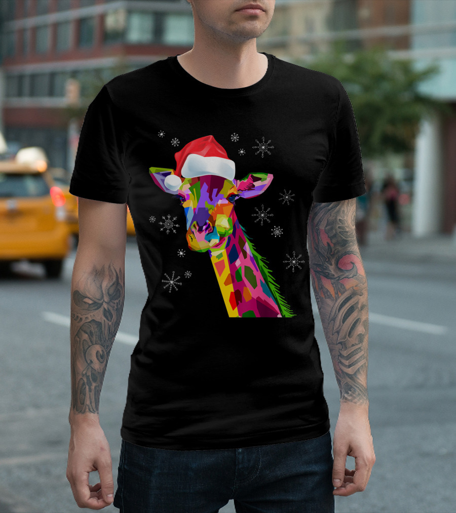Giraffe Christmas Santa Hat Colorful Snowflakes T-Shirt