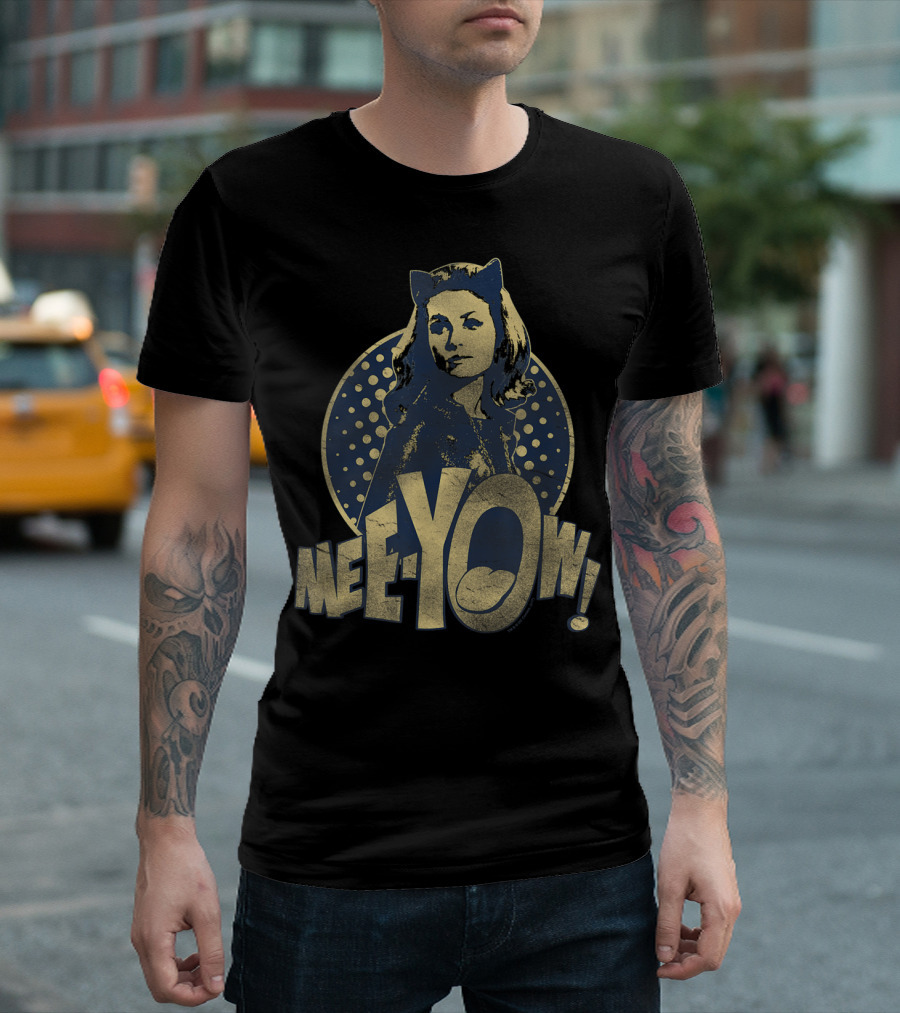 Batman Classic TV Series Catwoman Meeyow Iconic T-Shirt