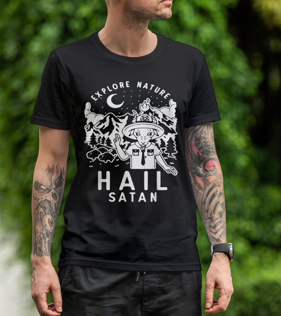 EXPLORE NATURE HAIL SATAN BAPHOMET SCOUT IN MOUNTAIN LANDSCAPE WITH NIGHT SKY T-Shirt
