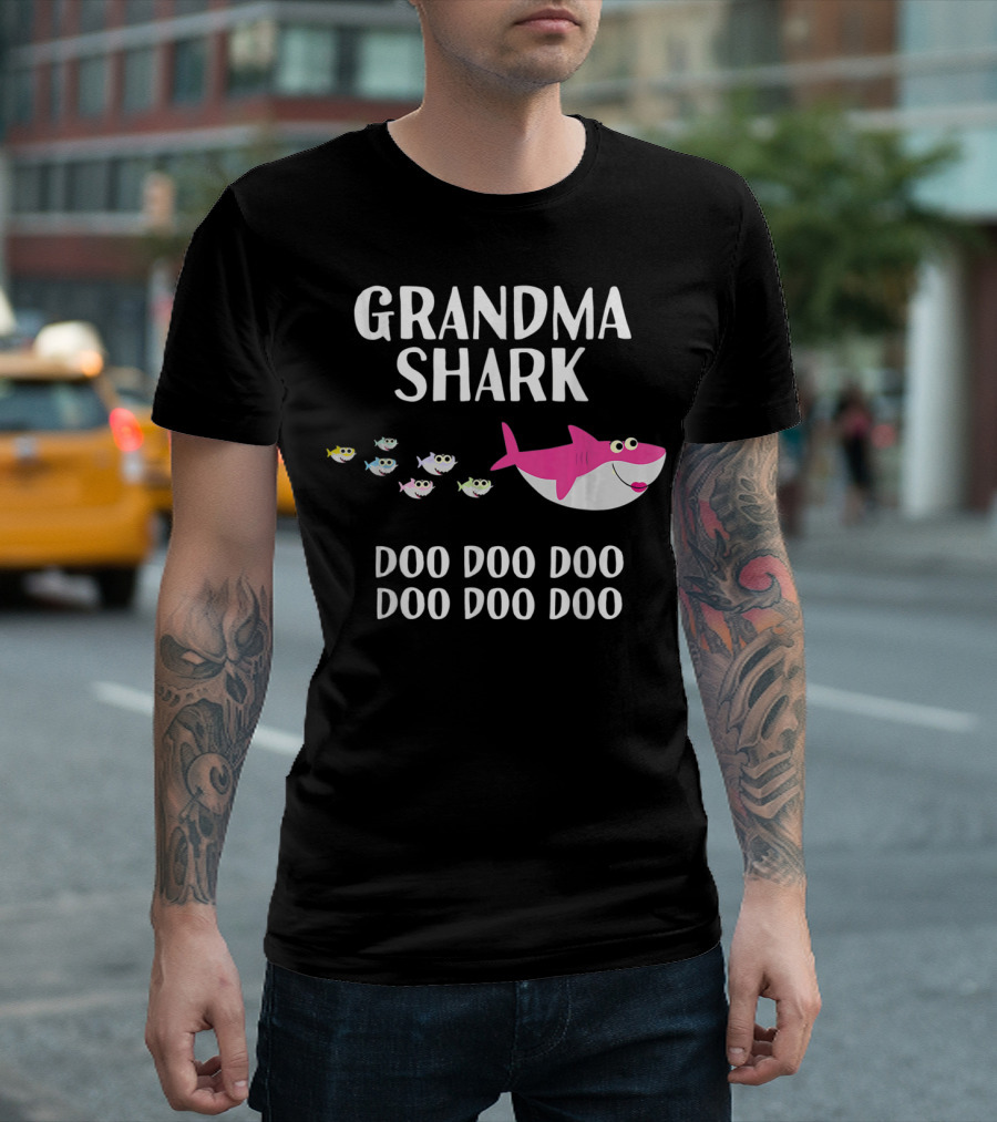 Grandma Shark Doo Doo Doo Family Matching T-Shirt