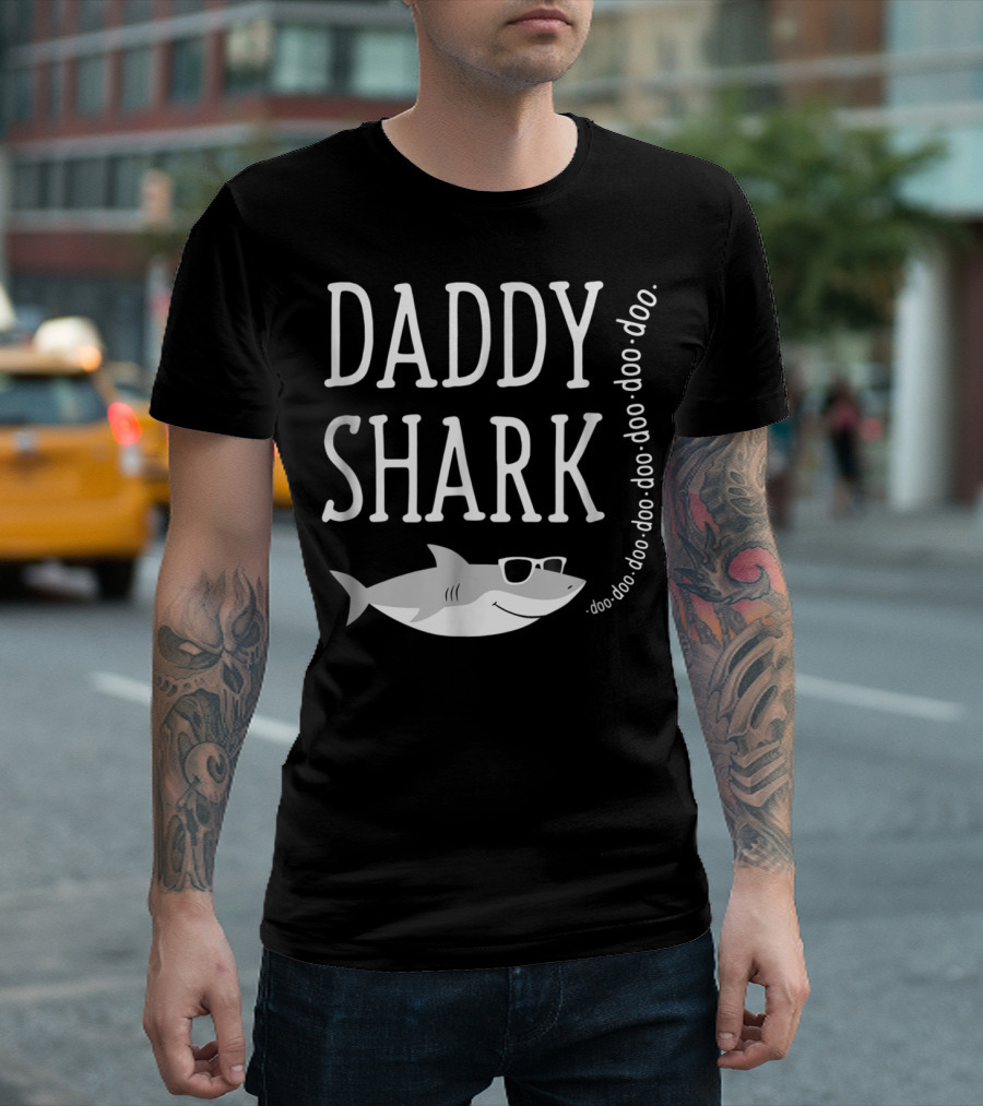 Daddy Shark Doo Doo Sunglasses T-Shirt