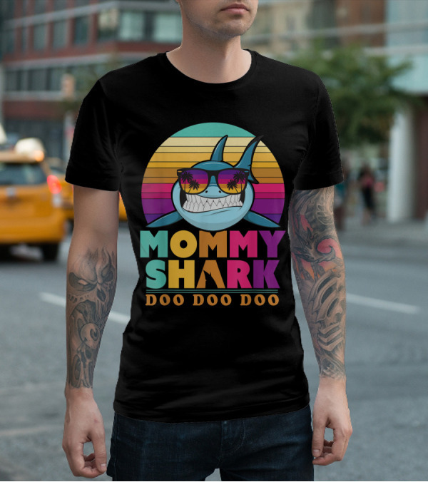Mommy Shark Doo Doo Doo Retro Sunset With Sunglasses T-Shirt