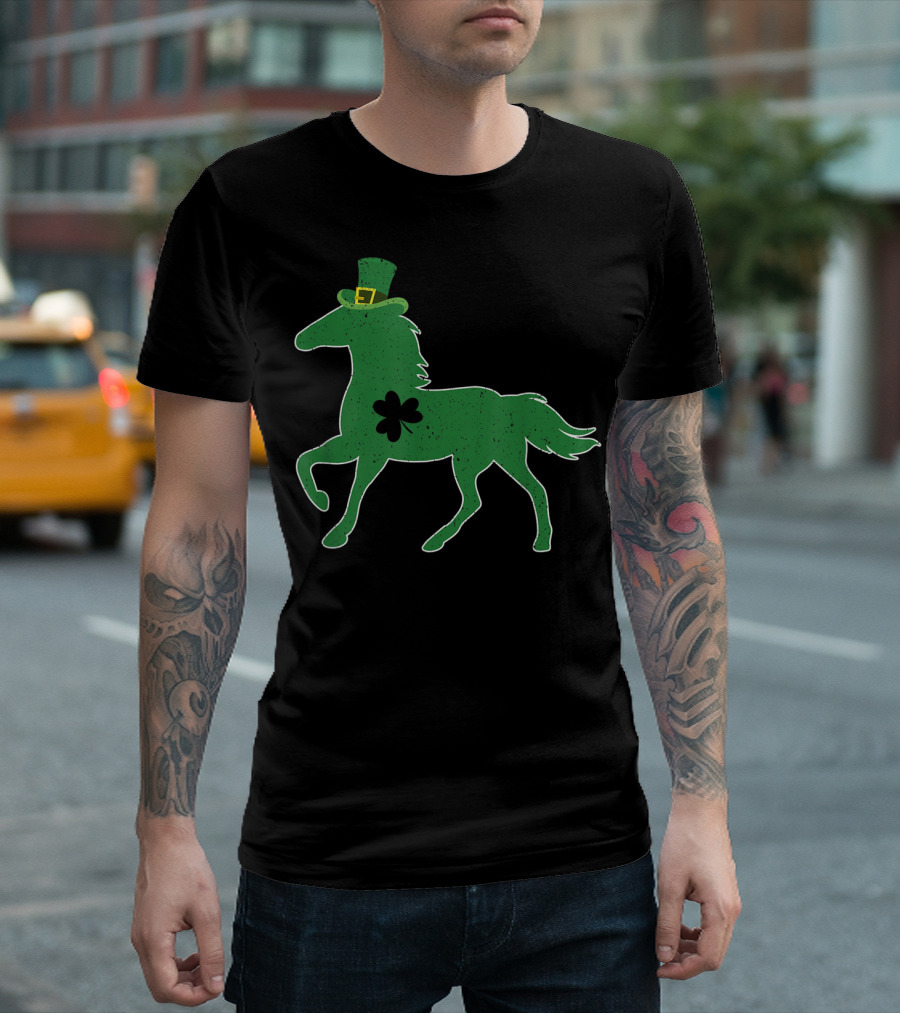 Funny Green Horse With Shamrock St Patrick's Day T-Shirt