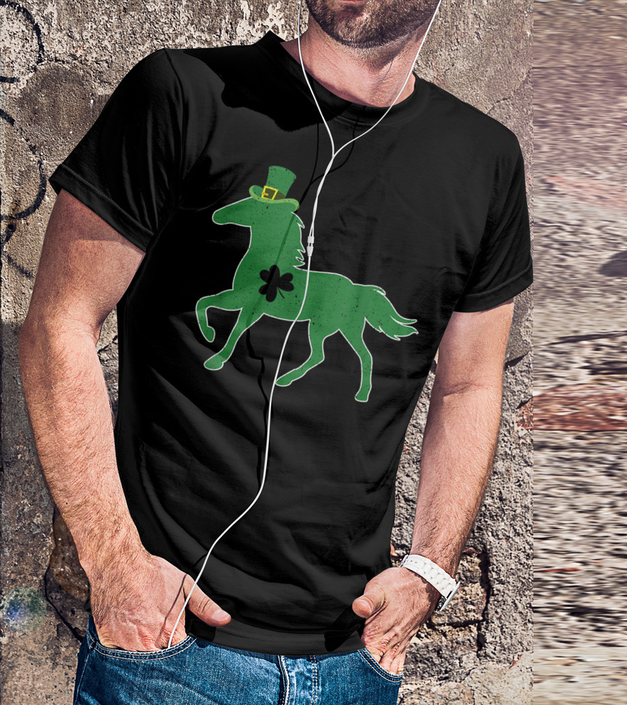 Funny Green Horse With Shamrock St Patrick's Day T-Shirt