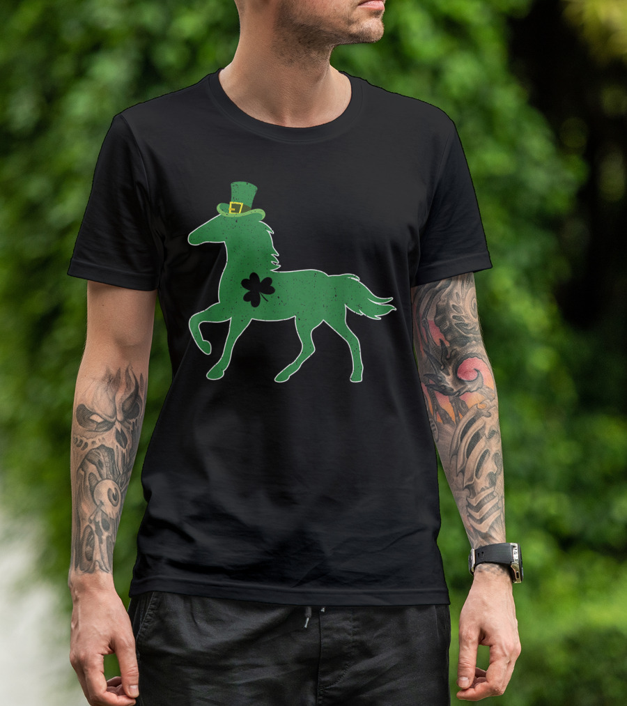 Funny Green Horse With Shamrock St Patrick's Day T-Shirt