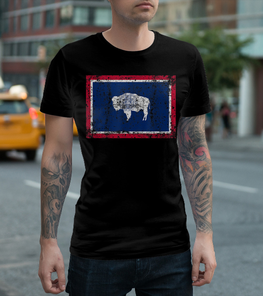State Of Wyoming Flag Vintage Fall Buffalo T-Shirt
