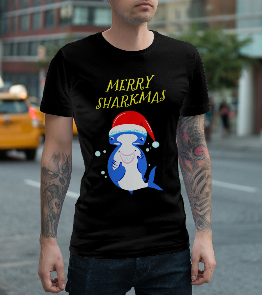 Merry Sharkmas Hammerhead Shark In Santa Hat T-Shirt